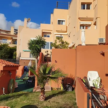 Cozy Rooms In Terraced House Fuengirola Buitenkant foto