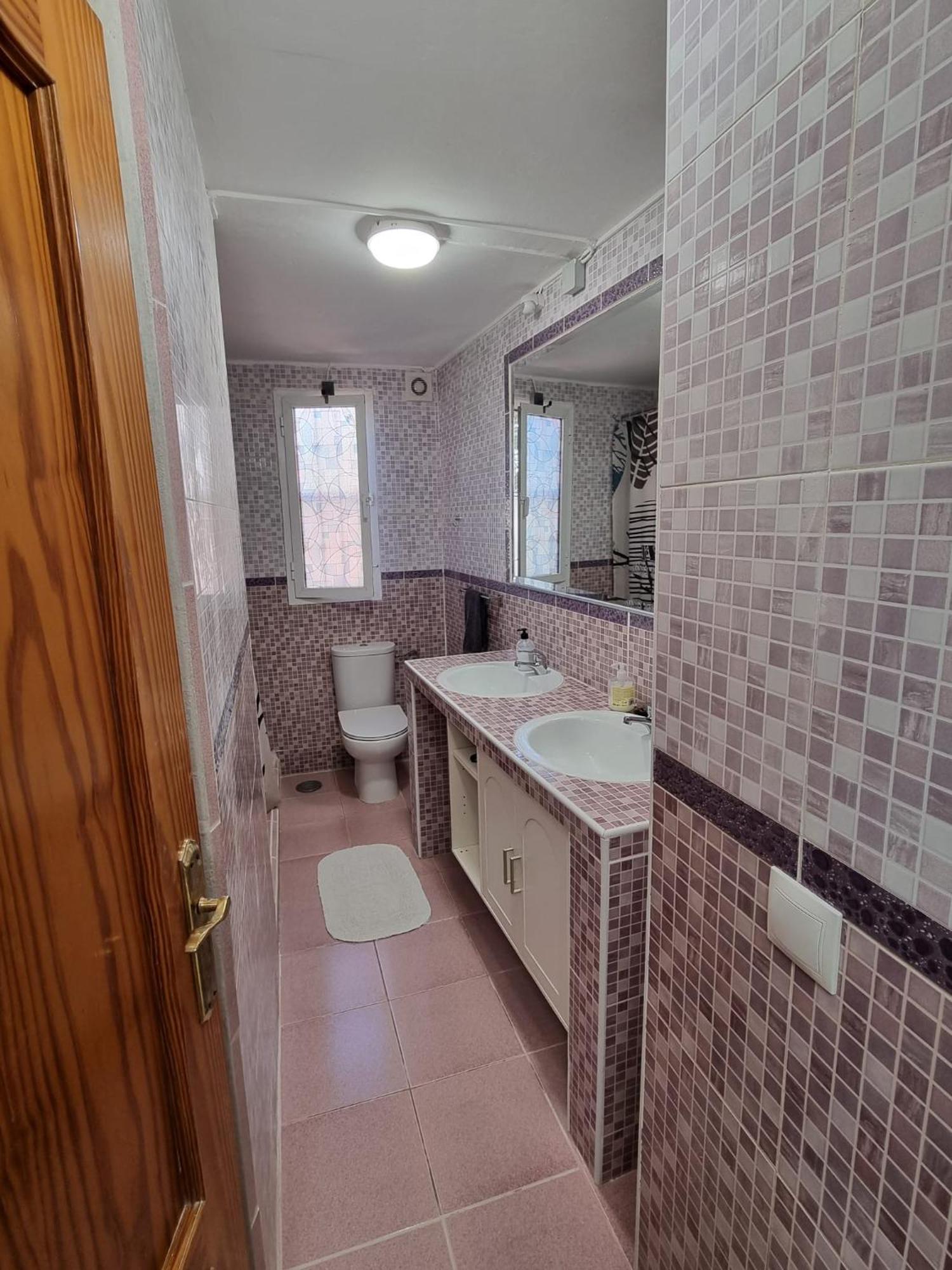 Cozy In Terraced House Kwatera prywatna *