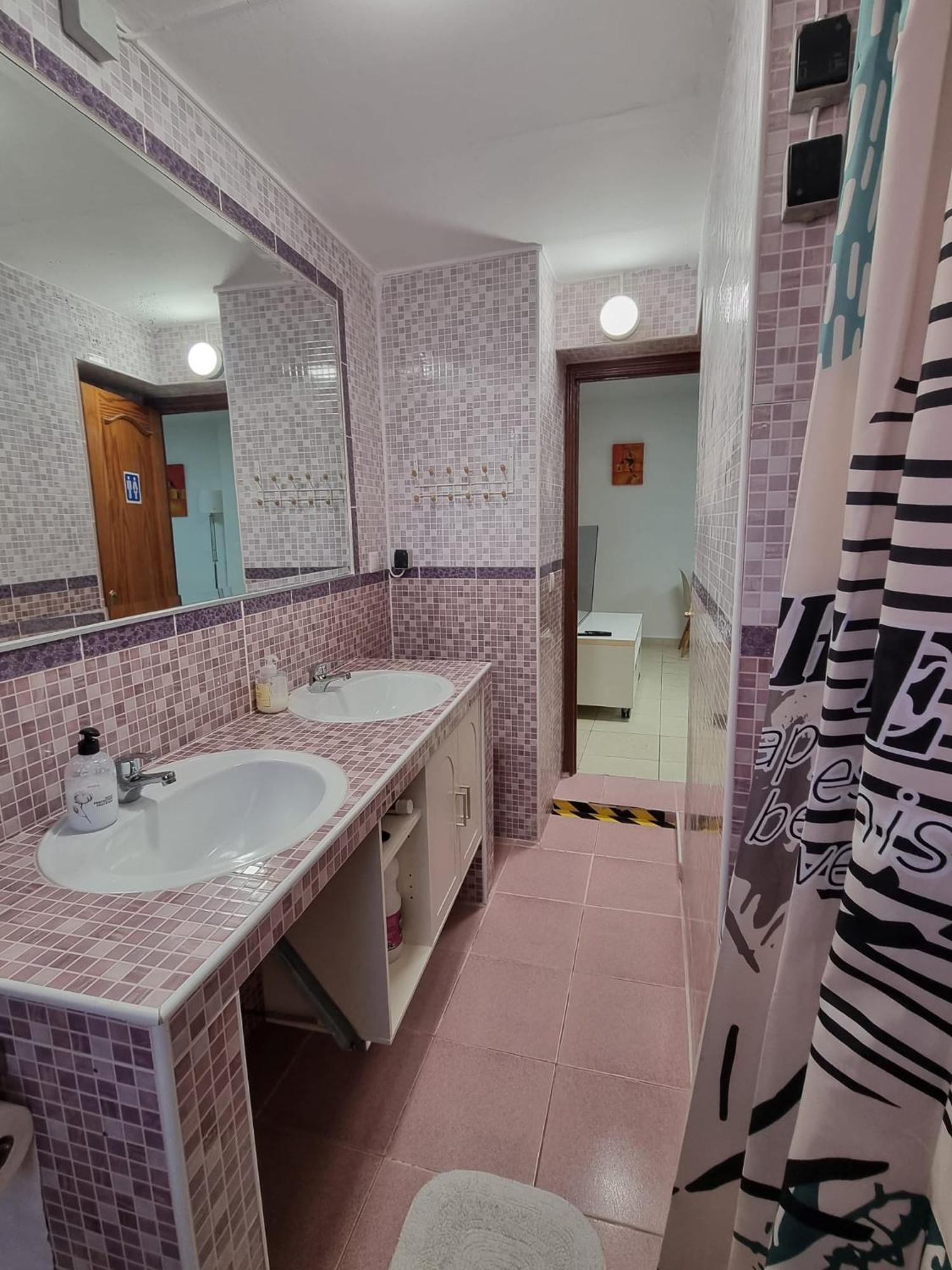 Cozy In Terraced House Kwatera prywatna *